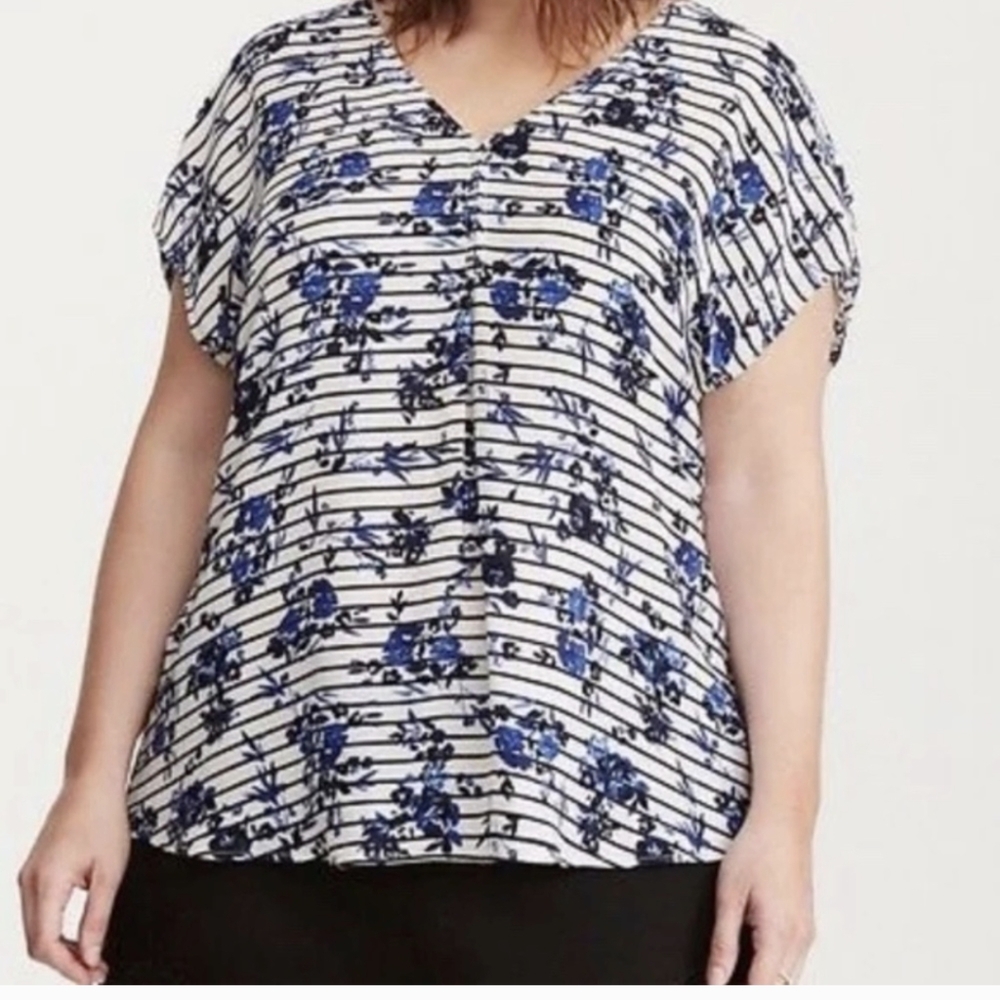 TORRID Striped Floral Lightweight Georgette with Strappy Back Blouse 4x/26